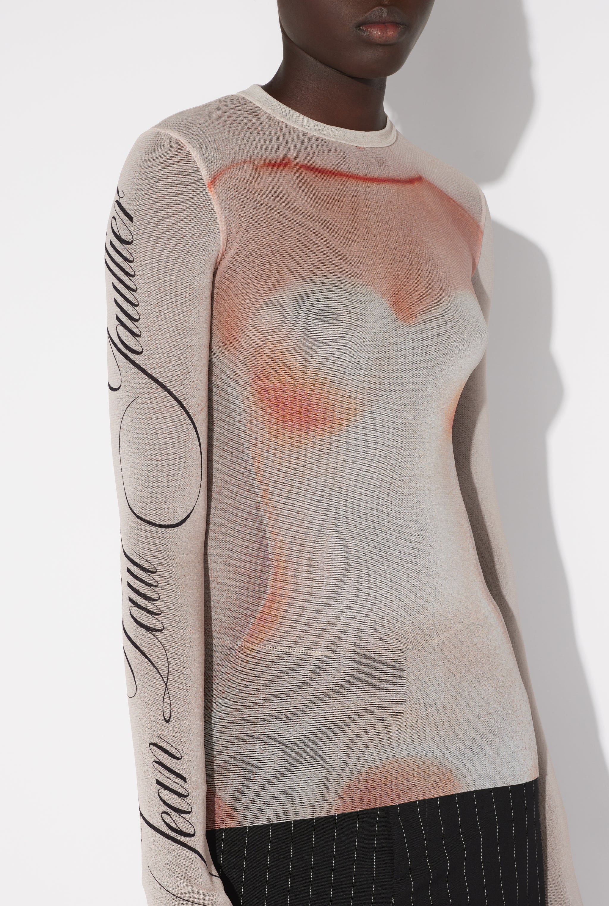 【2025年】高評価レビューアイテム特集 le classique 2 — d - GAULTIER PAUL JEAN - pink woman top トップス